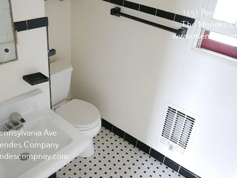 1651 Pennsylvania Ave — Photo 15