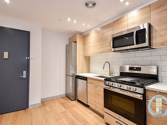 3rd image of 802 Sterling Pl #Gr1