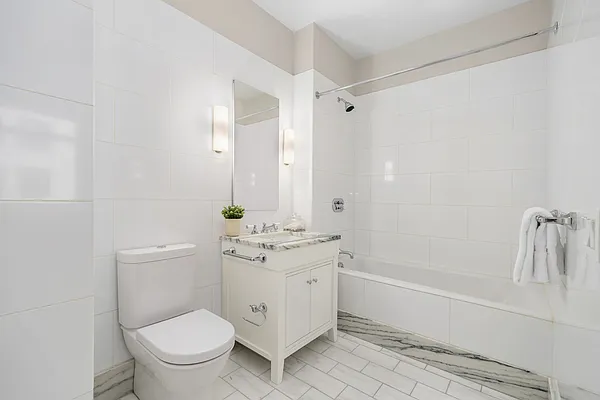 Sold by Compass | media 18