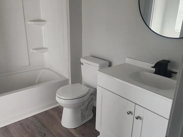 307 Euclid St — Photo 5