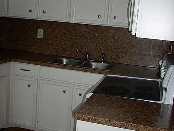 3rd image of 4106 Avenue S APT 5
