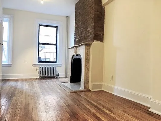 Rented by City Connections Realty | media 26