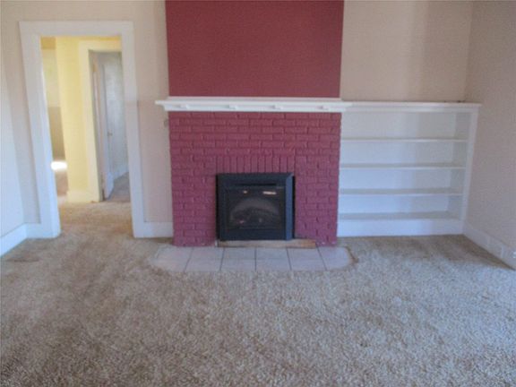 4th image of 205 S Oaklawn Ave