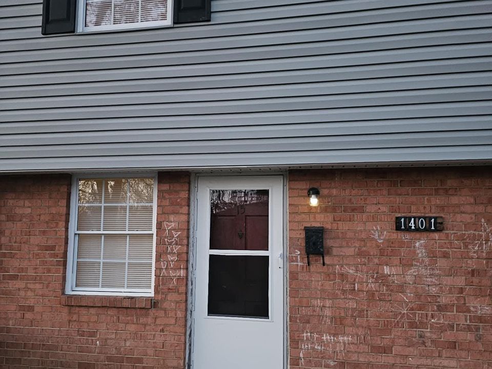 1st image of 15-1401 Jackson St N