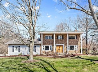 73 E Division Rd, Valparaiso, IN 46383