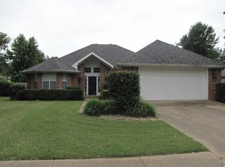 3500 Mockingbird Ln, Rogers, AR 72756