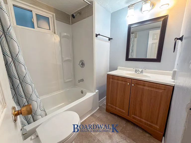 155 W State St #3 — Photo 21
