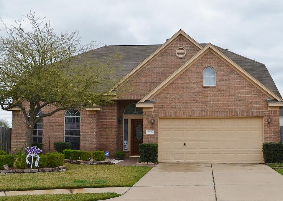 1st image of 20206 Avery Point Dr