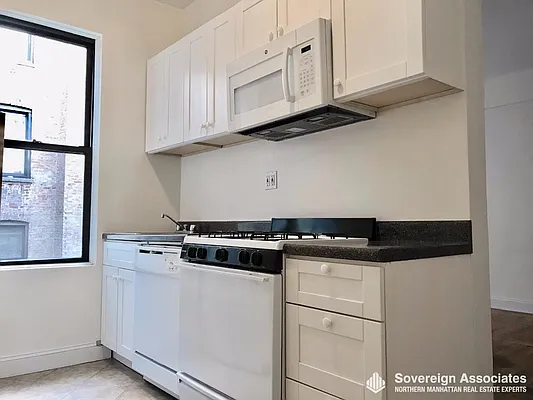 Rented by Sovereign Associates | media 11