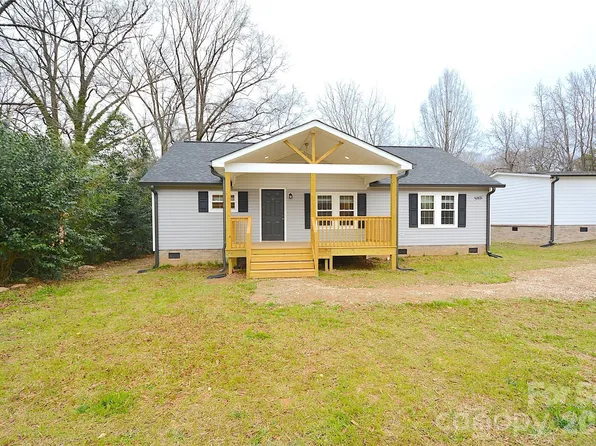 5008 Forestmont Dr, Matthews, NC 28105