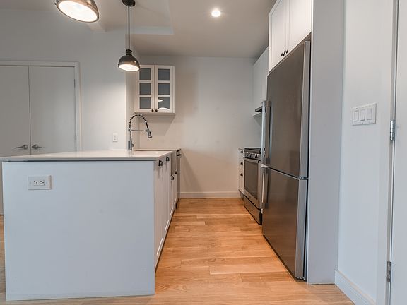2nd image of 409 Eastern Pkwy #1010C