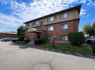 35 Log St APT 3C, Manchester, NH 03102