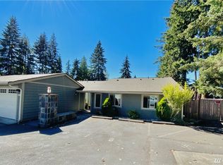 15310 NE 15th Pl APT 5, Bellevue, WA 98007