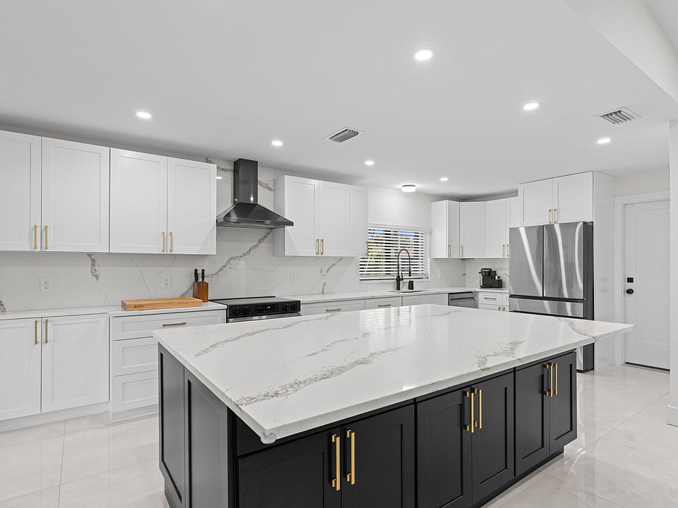 1st image of 2327 SW 23rd Cranbrook Drive