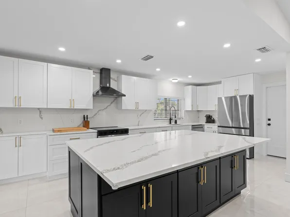2327 SW 23rd Cranbrook Drive, Boynton Beach, FL 33436