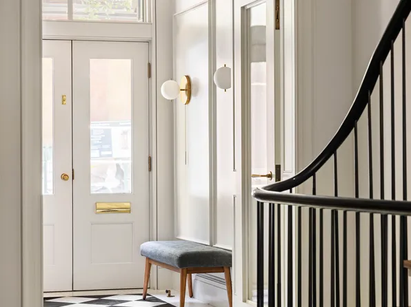 354 West 20th Street image 4 of 25