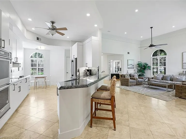 1560 Clermont Dr #D-201 — Photo 7