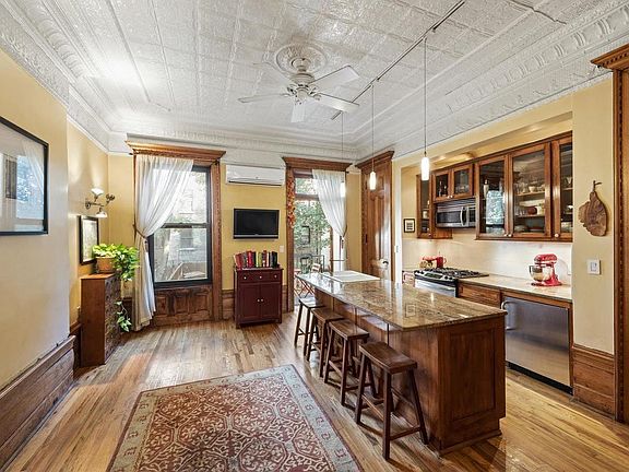 5th image of 427 W 162nd St