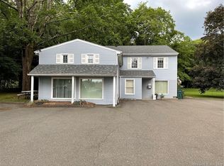 84 Linden Ave, Hamden, CT 06518