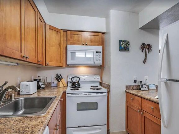 5th image of 4365 Lower Honoapiilani Rd #906