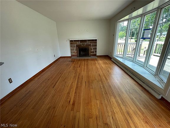 2nd image of 5724 Bonnie Lou Dr
