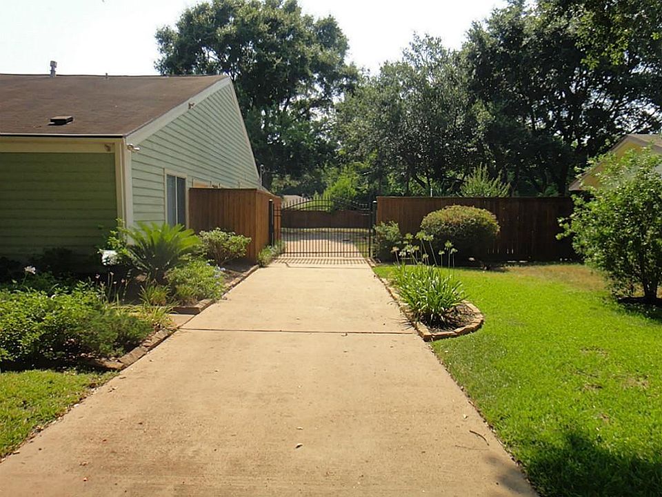 1st image of 2619 Fortuna Dr
