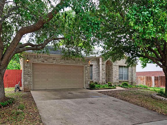 2nd image of 1805 Timberwood Dr