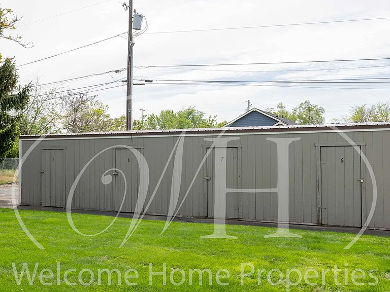 627 N Roosevelt St — Photo 5