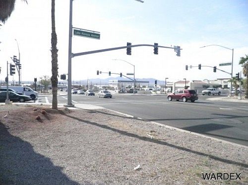 5th image of 282 Lake Havasu Ave N