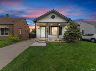 7960 Jackson St, Taylor, MI 48180