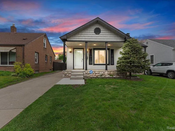 7960 Jackson St, Taylor, MI 48180