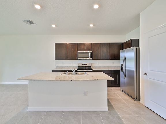 4th image of 261 Mangrove Shade Cir