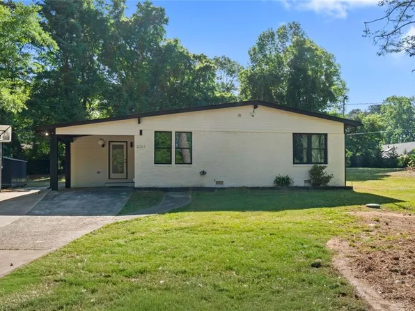 2061 Shady Ln, Tucker, GA 30084