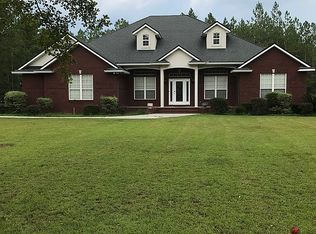 3795 Raintree Dr, Macclenny, FL 32063