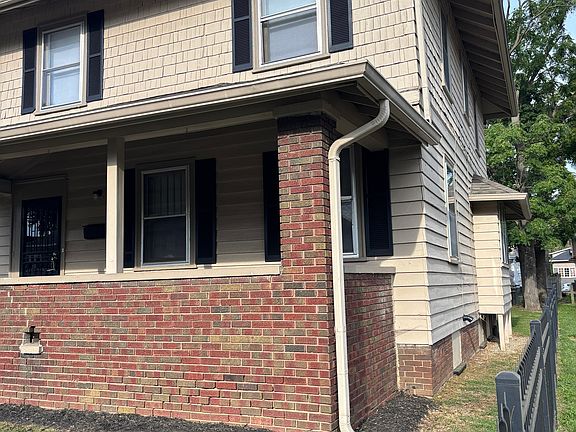 2nd image of 2937 N Park Ave