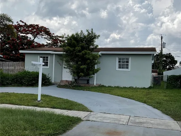 7395 Garfield St, Hollywood, FL 33024