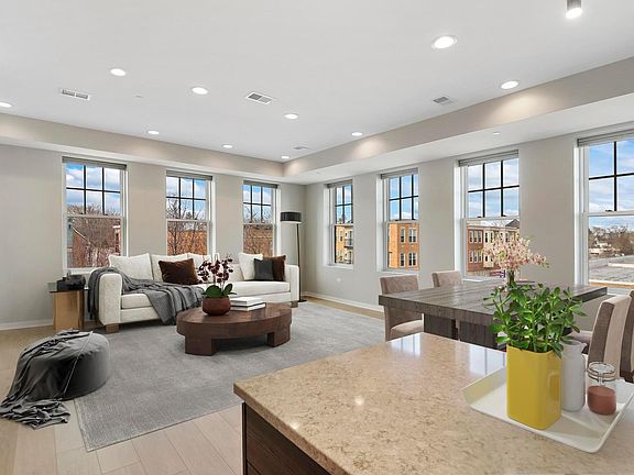 2nd image of 540 N Milwaukee Ave #304