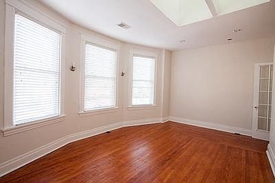 3rd image of 4722 Vine St #2