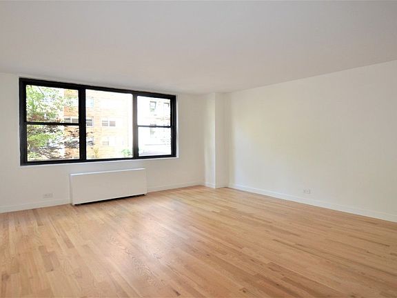3rd image of 333 E 49th St APT 1M