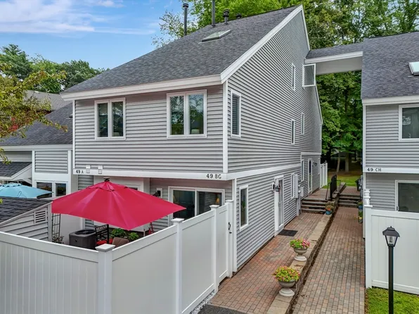 49 Meadow Pond Dr APT B, Leominster, MA 01453