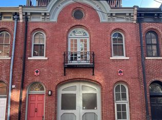 2120 Chancellor St, Philadelphia, PA 19103
