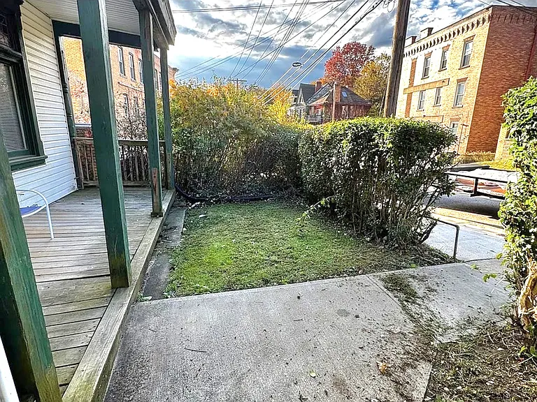 231 W Burgess St #1 — Photo 5