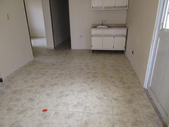 2nd image of 272 Calle Leon