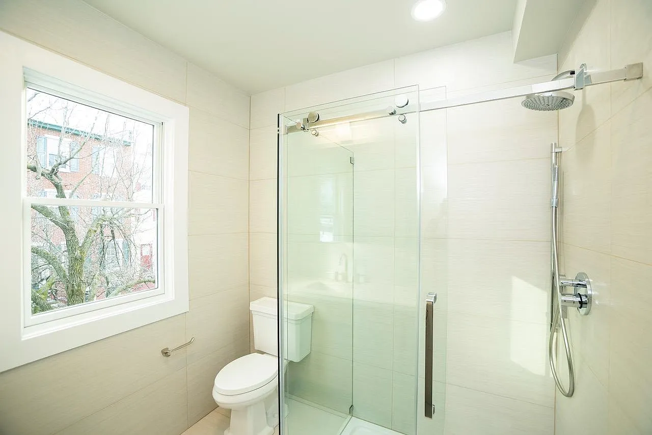 2 bed, 1300 sqft, $1,990 — Photo 3
