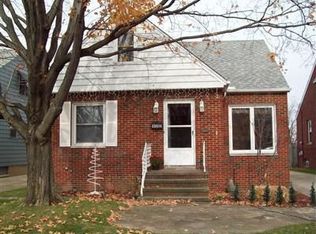 4502 Grantwood Dr, Parma, OH 44134