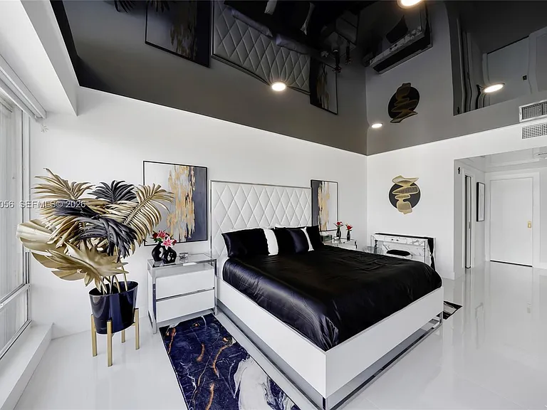 4020 Galt Ocean Dr #1801 — Photo 25