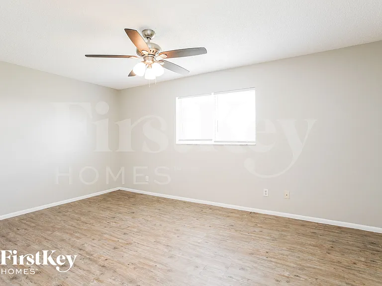 603 Wildwood Pkwy — Photo 8