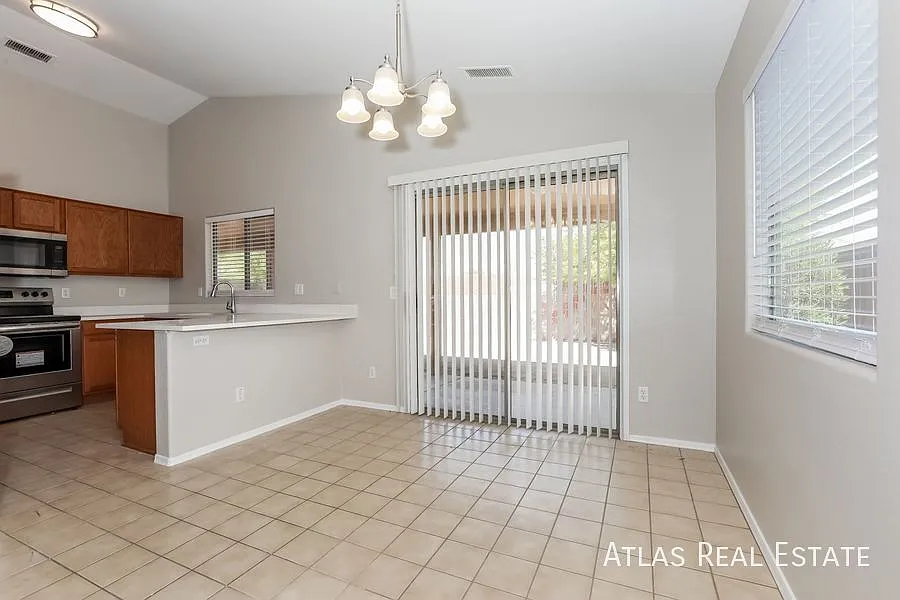 Magnificent 3 Bed/2 Bath Single Level home located in Avondale featuring Granite Counters and rec... — Photo 4