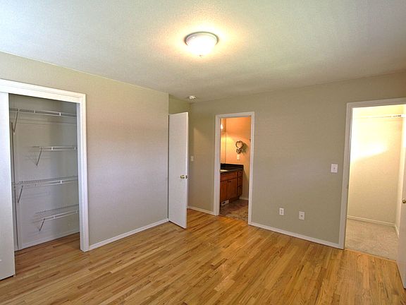 5th image of 5817 78th Pl NE