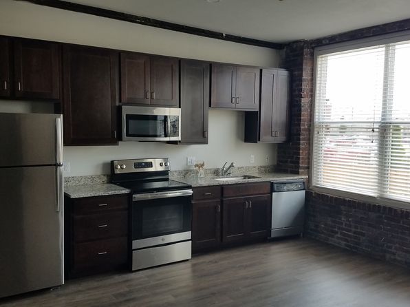 3954 W Pine Blvd #206